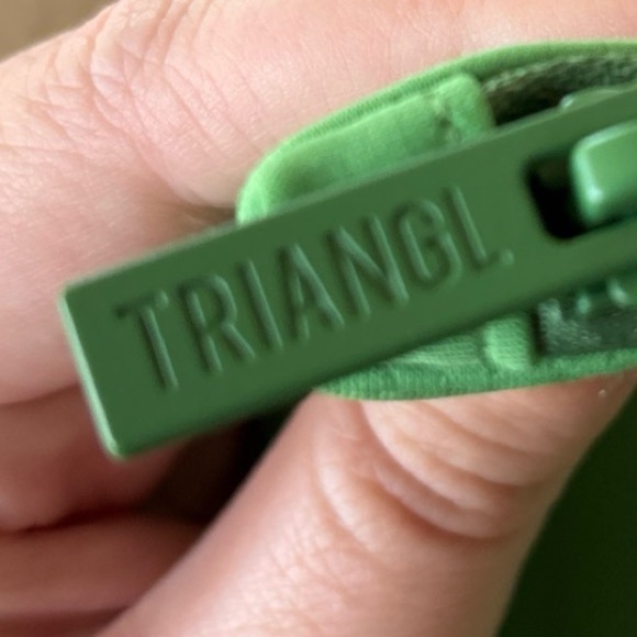 Triangl  Neoprene Clutch Swimwear Bag Kelly Green Toiletry Pouch Zipper Logo - Picture 4 of 4